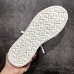 VALENTINO ONE STUD XL low-top sneakers in nappa leather（1Y0S0G37XTM0BO） - 图片 3