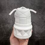 VALENTINO ONE STUD XL low-top sneakers in nappa leather（1Y0S0G37XTM0BO） - 图片 9