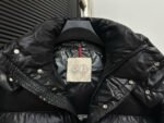 Moncler Maya 70 Winter Short Men's Down Jacket（H20911A002565969T1000） - 图片 4