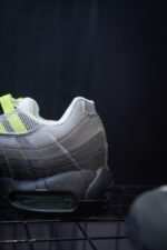 Nike Air Max 95 Patch OG "Neon"(747137-170) - 图片 8