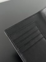 Balenciaga Men's Passport Holder in Black（7877422AA3R1000） - 图片 7
