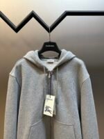 Burberry  Check Label Cotton Zip Hoodie in Black（81022761） - 图片 7
