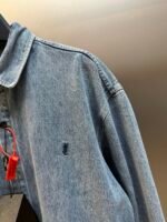 SAINT LAURENT Cassandre shirt in day blue denim（823437Y14MJ4248） - 图片 7