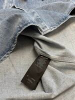 SAINT LAURENT Cassandre shirt in day blue denim（823437Y14MJ4248） - 图片 8