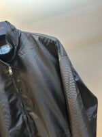 PRADA Black Re-Nylon blouson jacket (292250-1WQ8-F0002-S-OOO） - 图片 8