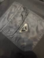 PRADA  solid color nylon patchwork pocket sweatshirt round neck long sleeves  (UJL35B-11JE-F0806-S-OOO） - 图片 3