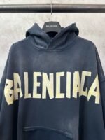 Balenciaga Tape Type Ripped Pocket Hoodie Oversized in black curly fleece(744190TOVB11055） - 图片 3
