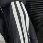 adidas BALENCIAGA Zip-Up Hoodie Small Fit "Black" (723754TNVN28482） - 图片 5