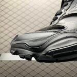 Balenciaga Cargo Sneaker 'Black'（785754WCGLT1000） - 图片 7