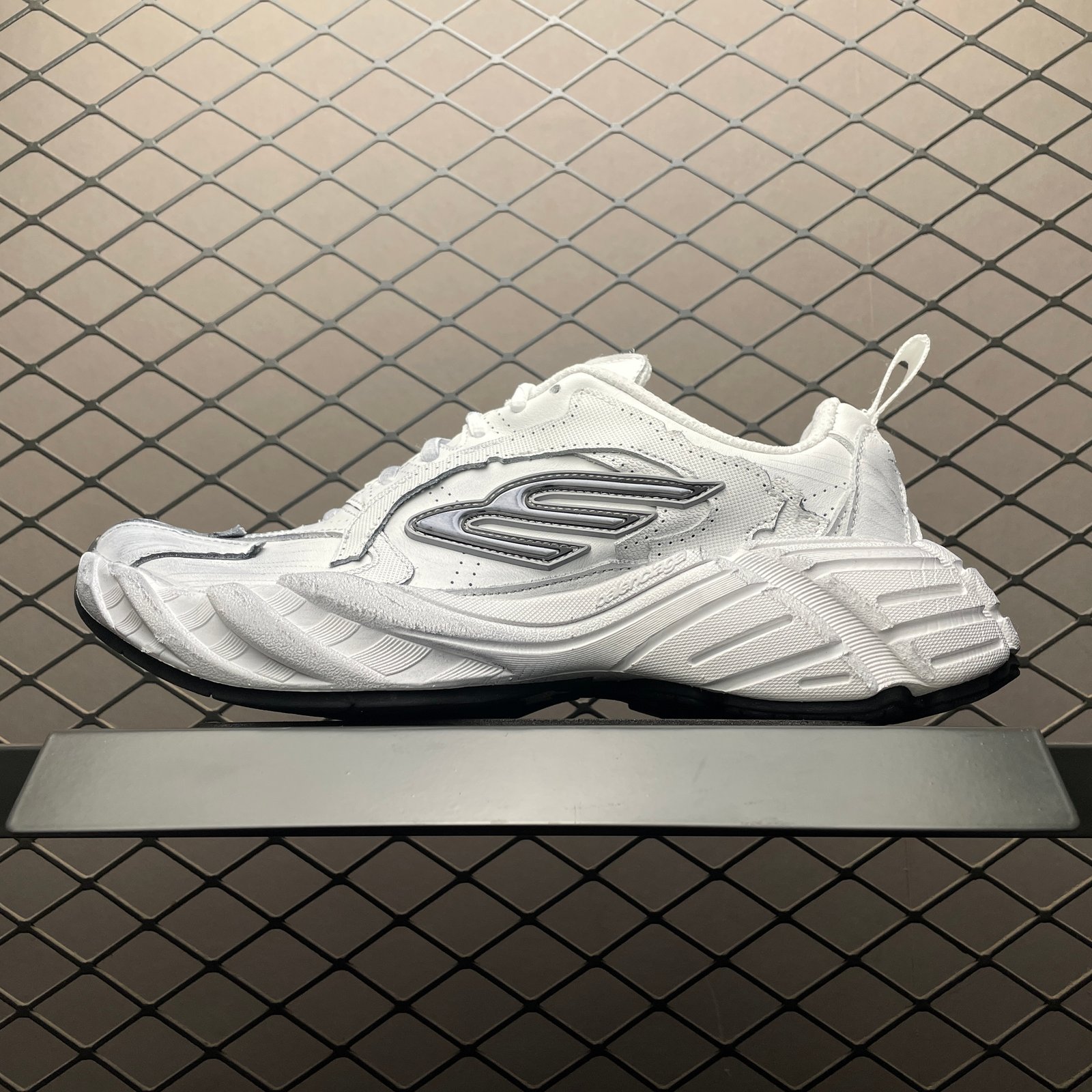 imgHD-9eb4d1cc-20250206-i1738778164549-7606-0-0-jpg BALENCIAGA Monday Shoe "White/Black/Gray" (825418WDTSC9110) - 图片 1