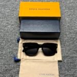 LOUIS VUITTON Confidence Square Sunglasses (Z2063U)
