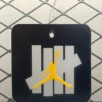 Undefeated × Nike Air Jordan 4 Retro "Deep Green" (2025)（IB1519-200） - 图片 3