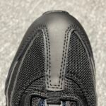 Nike Air Max 95 Essential "Black/Dark Grey/Black" (CI3705-001) - 图片 11