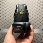 Nike Women's Air Max Plus SE "Black/Metallic Silver/Laser Crimson ( HJ9743-001） - 图片 8