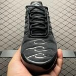 Nike Women's Air Max Plus SE "Black/Metallic Silver/Laser Crimson ( HJ9743-001） - 图片 6