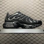 Nike Women's Air Max Plus SE "Black/Metallic Silver/Laser Crimson ( HJ9743-001） - 图片 2