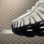 Nike Women's Shox TL "Metallic Silver/White/Wolf Grey/Black"（HQ4049-001） - 图片 5