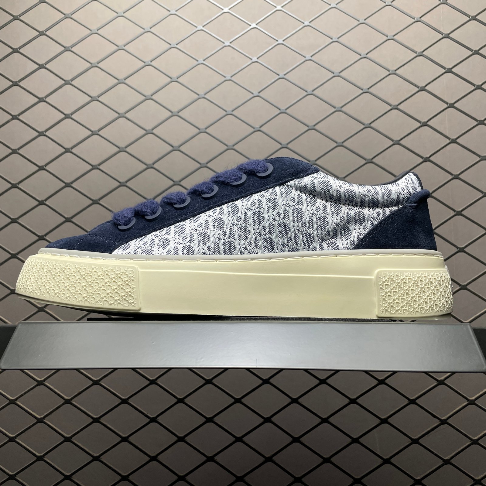 imgHD-9eb4d1cc-20251010-i1760028619996-4434-0-0-jpg Dior B33 Sneaker Navy Blue Oblique Jacquard(3SN303ZWN_H559) - 图片 1