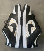 Supreme × Nike SB Dunk Low OG QS "Gold Stars" White/Black (DH3228-102) - 图片 7