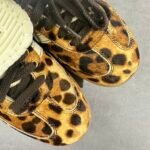 Wales Bonner × adidas Samba Pony Leo Low “Dark Brown/Cream White” ウェールズ・ボナー × アディダス サンバ ポニー レオ ロー “ダークブラウン/クリームホワイト” IE0578 - 图片 6