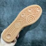 adidas Originals Handball Spezial “Aluminum/Core Black/Footwear White” アディダスオリジナルス ハンドボール スペツィアル “アルミニウム/コアブラック/フットウェアホワイト” IF6562 - 图片 10