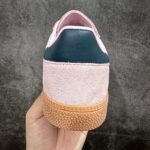 adidas Originals Women’s Handball Spezial “Clear Pink” アディダスオリジナルス ウィメンズ ハンドボール スペツィアル “クリアピンク” IF6561 - 图片 5