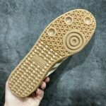 adidas Originals Samba OG “Cardboard/Chalk White/Brown Desert” アディダス オリジナルス サンバ OG “カードボード/チョークホワイト/ブラウンデザート” IG1379 - 图片 10