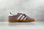 adidas Originals Women’s Gazelle Indoor “Shadow Fig/Cloud White/Gum” アディダスオリジナルス ウィメンズ ガゼル インドア “シャドウフィグ/クラウドホワイト/ガム” IH5483 - 图片 2