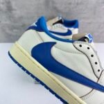 Travis Scott × fragment design × Nike Air Jordan 1 Low OG “Sail/Military Blue” トラヴィススコット × フラグメントデザイン × ナイキ エアジョーダン1 ロー OG “セイル/ミリタリーブルー” DM7866-104 - 图片 4