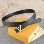 Louis Vuitton ルイヴィトン LOGO ベルト