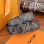 Louis Vuitton ルイヴィトン LOGO ベルト