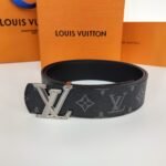 Louis Vuitton ルイヴィトン LOGO ベルト