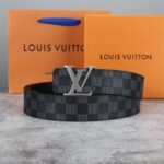 Louis Vuitton ルイヴィトン LOGO ベルト