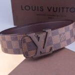 Louis Vuitton ルイヴィトン LOGO ベルト