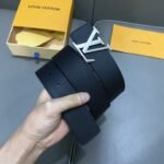 Louis Vuitton ルイヴィトン LOGO ベルト