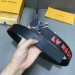 Louis Vuitton ルイヴィトン LOGO ベルト