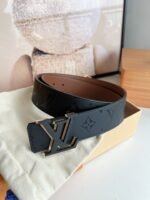 Louis Vuitton ルイヴィトン LOGO ベルト