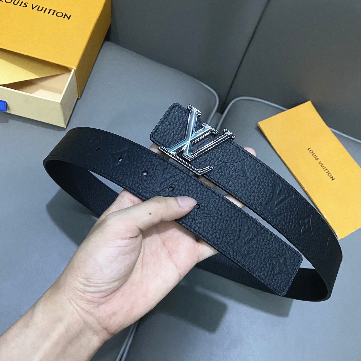 wsxc1760975976591_0 Louis Vuitton ルイヴィトン LOGO ベルト - 图片 1