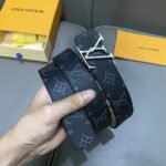 Louis Vuitton ルイヴィトン LOGO ベルト シルバー Silver