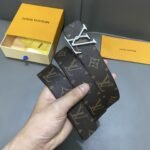 Louis Vuitton ルイヴィトン LOGO ベルト シルバー Silver