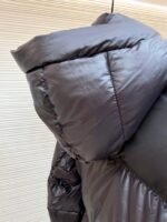 Burberry logo intarsia down jacket - 图片 15