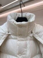 Moncler Matte Mayan Down Jacket - 图片 8