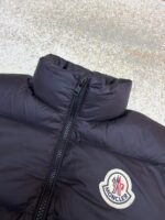 Moncler patch-branded down jackets - 图片 13